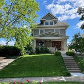 Porter House - Updated Midtown Kansas City Shirtwaist home with Charm