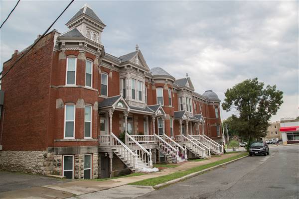 "Queen Anne" Row Homes / Town Houses (9/4/2015)